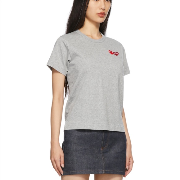 COMME DES GARÇONS PLAY WOMENS GREY DOUBLE HEART T-SHIRT - Picture 2 of 10